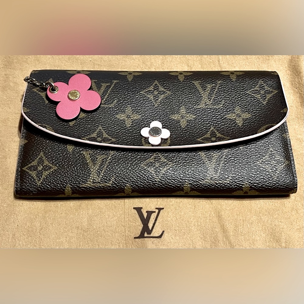 Authentic Louis Vuitton Emilie Limited Ed. Blooming Flower Wallet